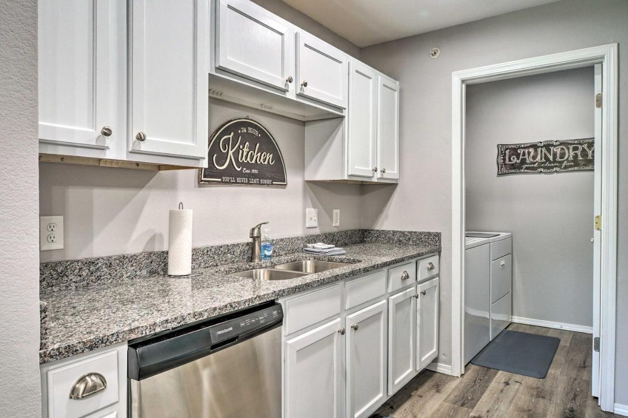 Cozy Condo With Pool Access, 5 Mi To Table Rock Lake Branson Ngoại thất bức ảnh